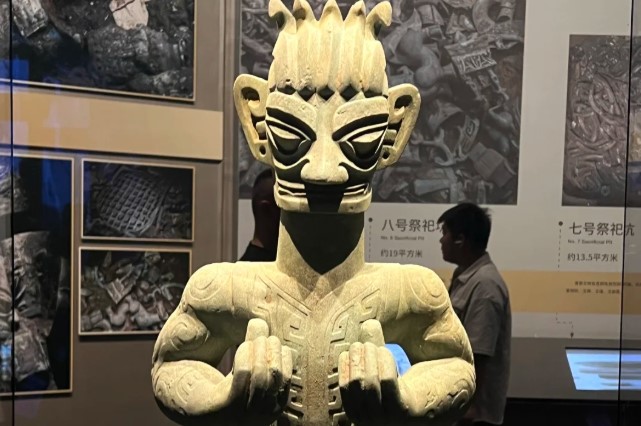 端午节去三星堆，请问人工讲解多少钱一个人合适？