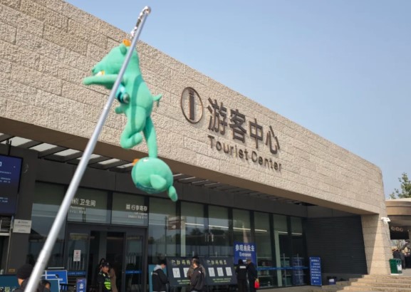 广汉三星堆博物馆行李寄存在哪里？