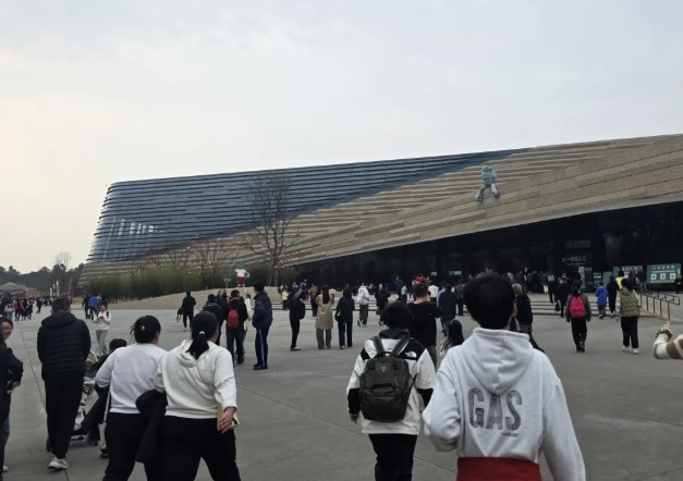 实在忍不住吐槽一下三星堆人工讲解纯粹是大坑！