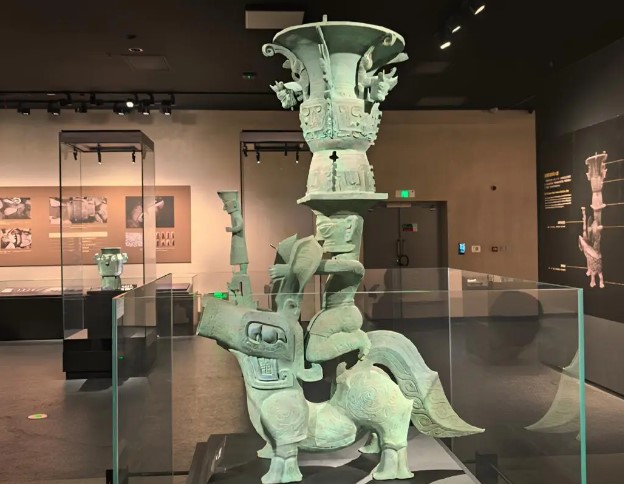 三星堆千年的文明和神树坪神兽更配呦～